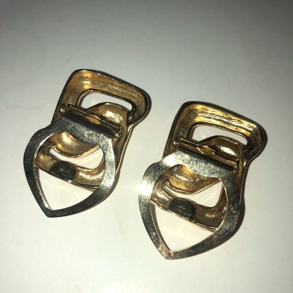 Gold Geometric shoe buckles, dress up plain shoes for a whole new look preloved - Picture 3 of 6